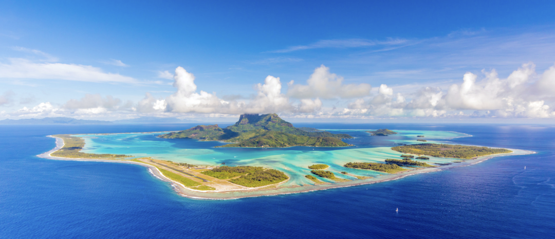 InterContinental Moana Resort beachfront